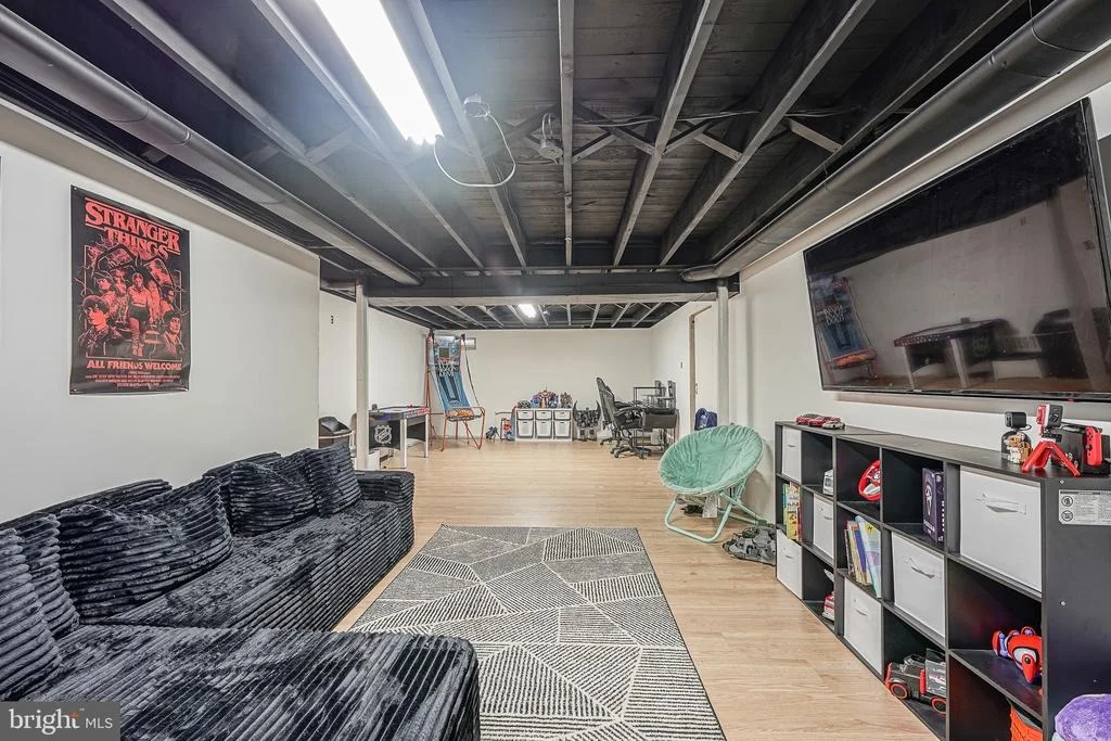 Photo of 2 BROADVIEW AVENUE