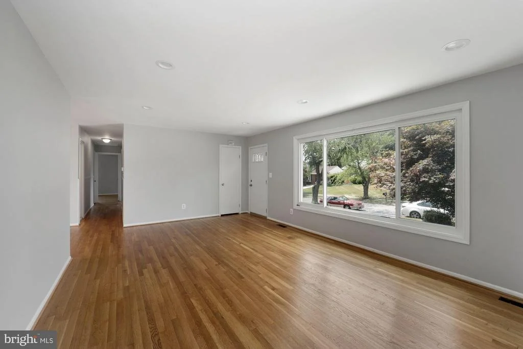 Photo of 20 THURSTON DRIVE
