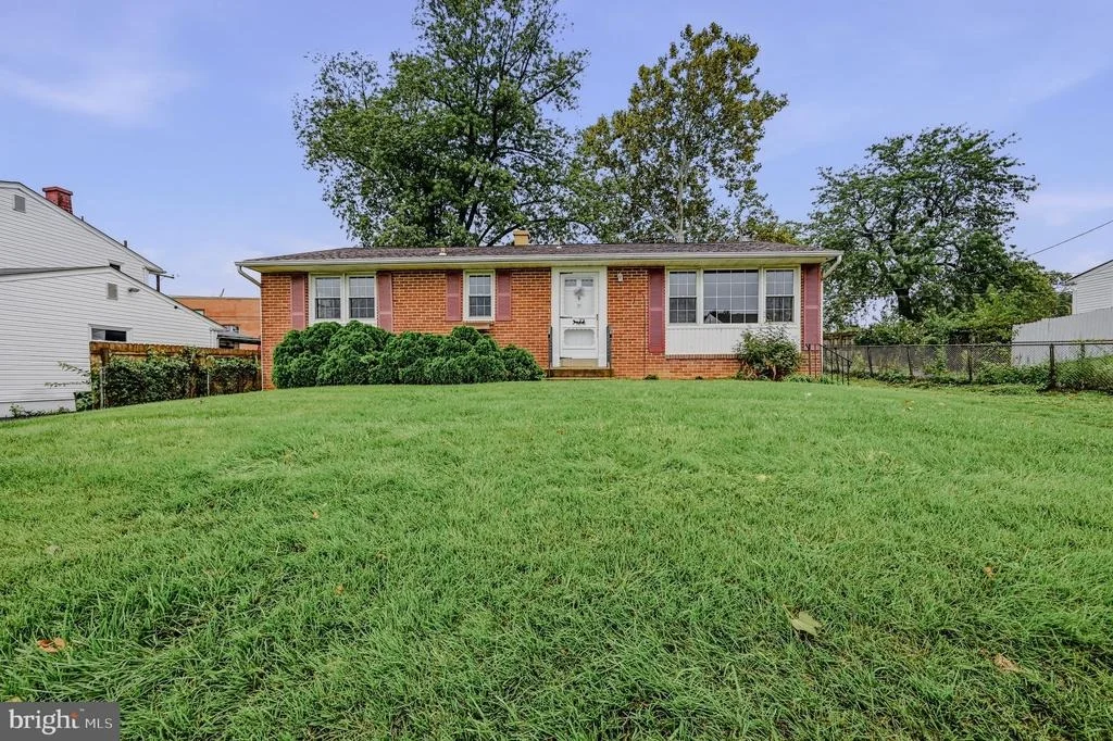 Photo of 308 BREWSTER DRIVE