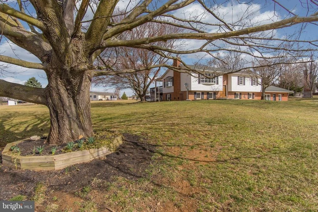 Photo of 3916 VALLEY VIEW ROAD