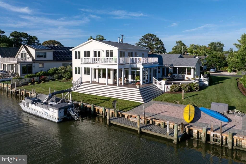 Photo of 13 VENETIAN DRIVE