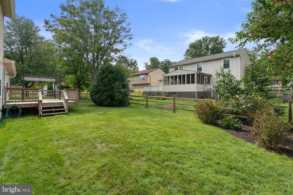 Photo of 8064 RED JACKET WAY