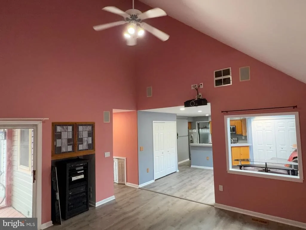 Photo of 9348 CREEKVIEW DRIVE