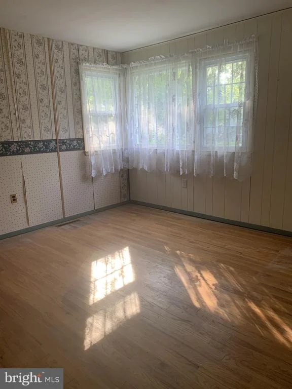 Photo of 1006 CRESTOVER ROAD