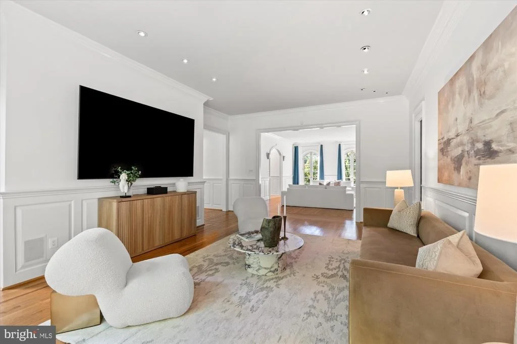Photo of 4811 W STREET NW