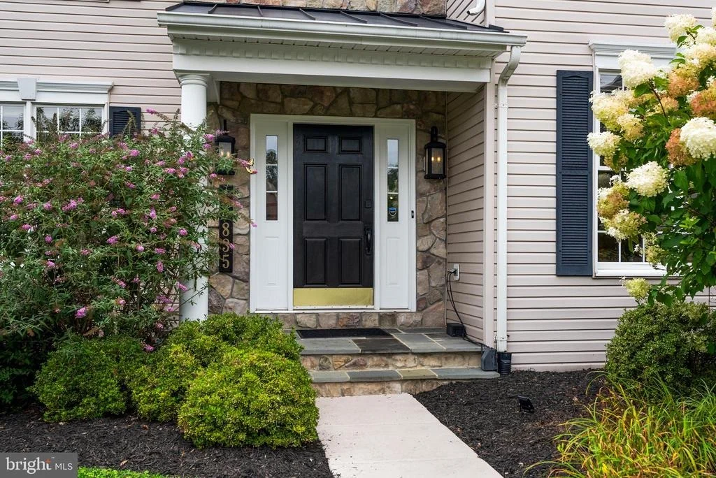 Photo of 14835 HUNTING WAY