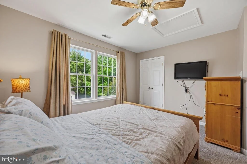 Photo of 2416 VALLEY BROOK LANE