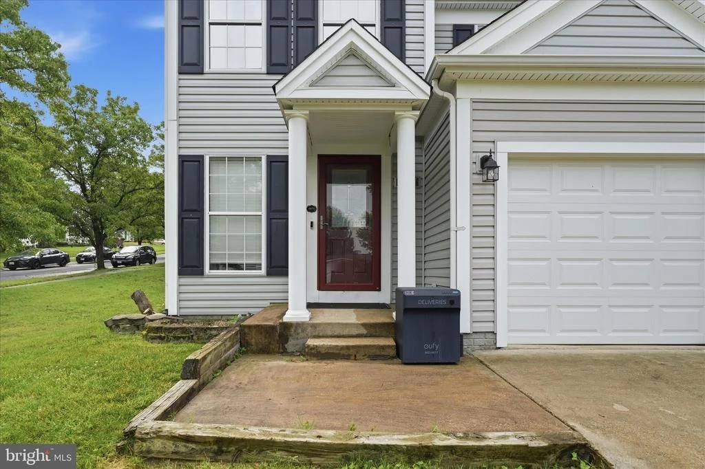 Photo of 7927 CITADEL DRIVE
