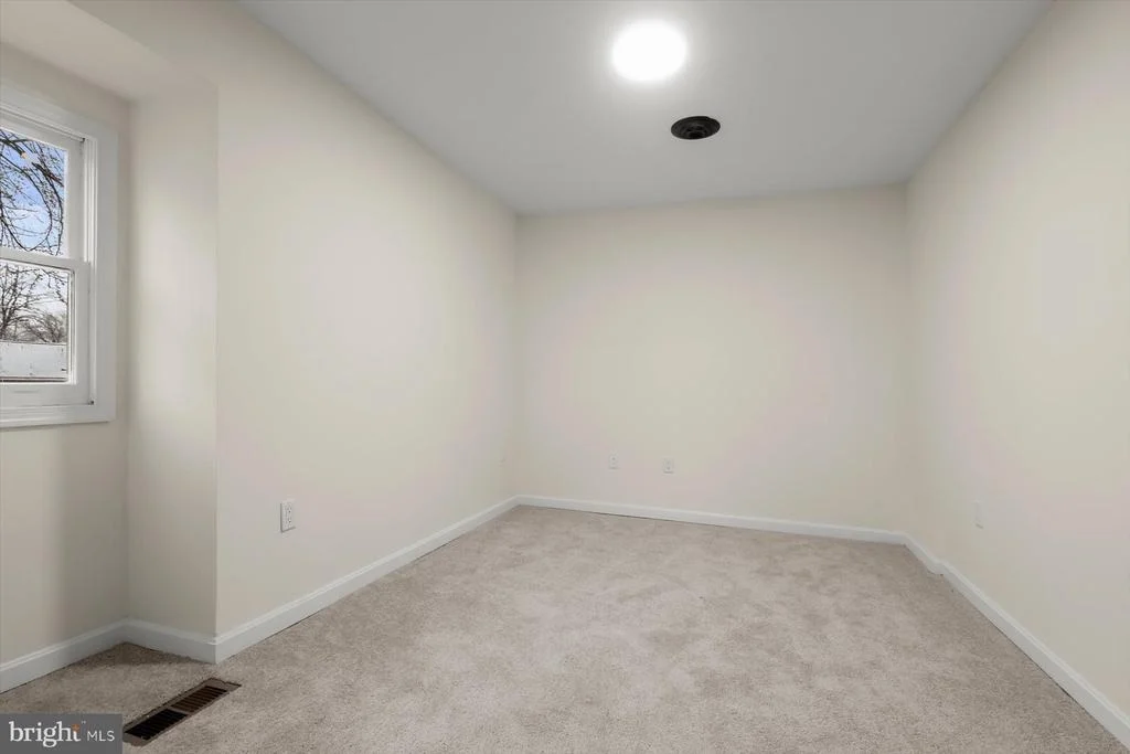 Photo of 1622 CHESAPEAKE DRIVE