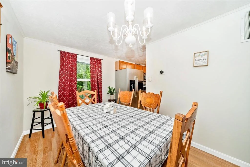 Photo of 212 WINTERGREEN LANE