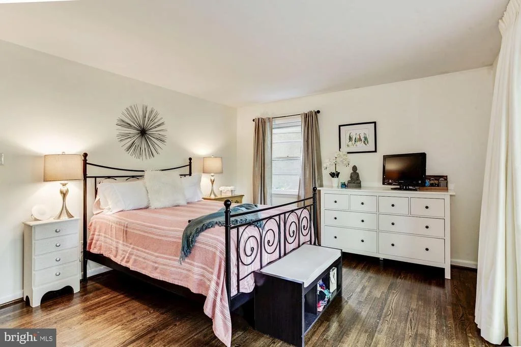 Photo of 7104 HADLOW COURT