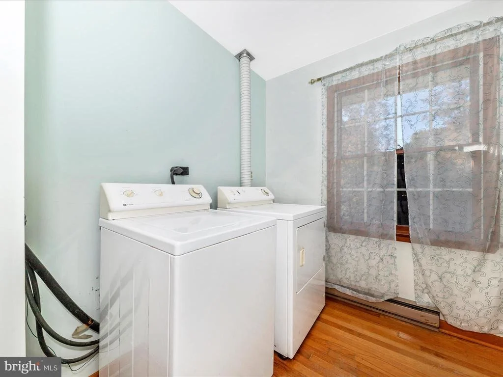Photo of 9242 OAK TREE CIRCLE