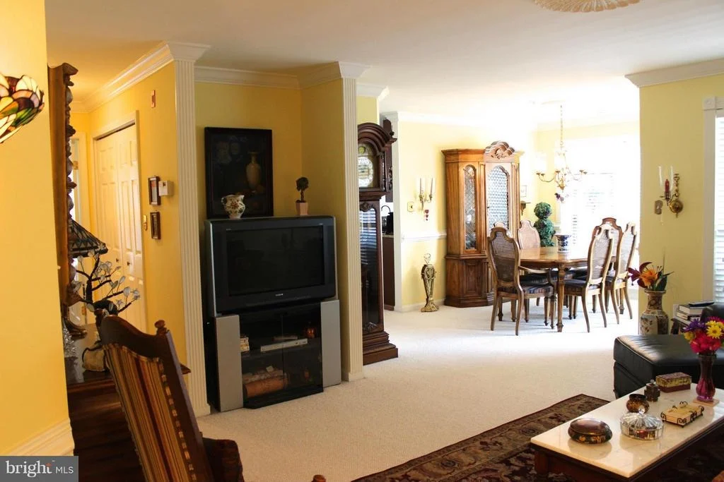 Photo of Unit 2B at 2100 WAYSIDE DRIVE