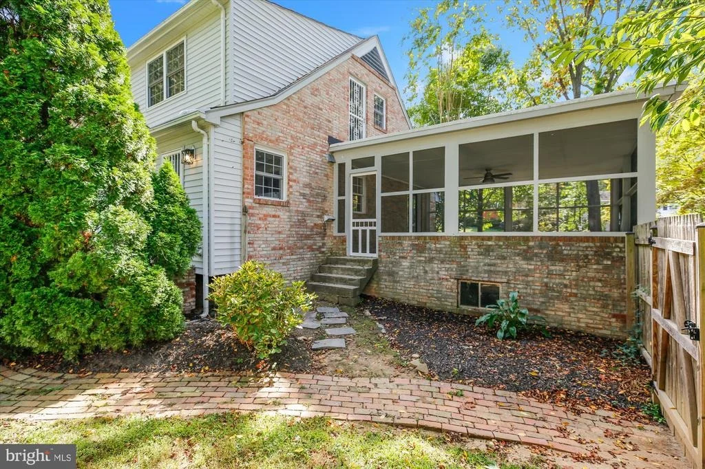 Photo of 11803 EDEN ROAD