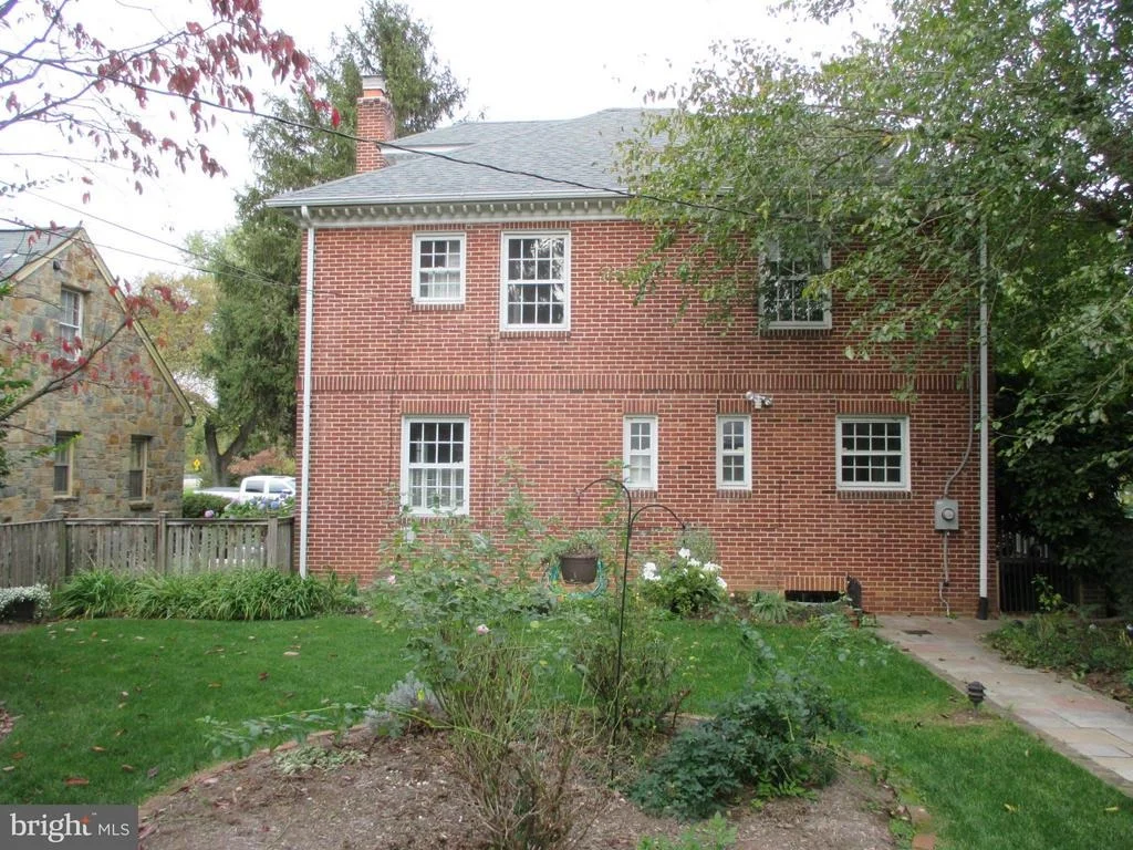Photo of 424 CARROLL PARKWAY