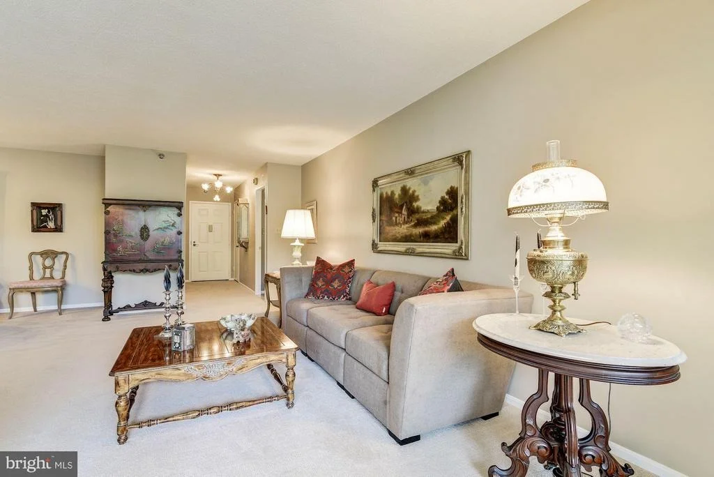 Photo of Unit 3814 at 15115 INTERLACHEN DRIVE