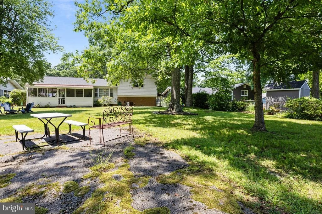 Photo of 6937 NASHVILLE ROAD