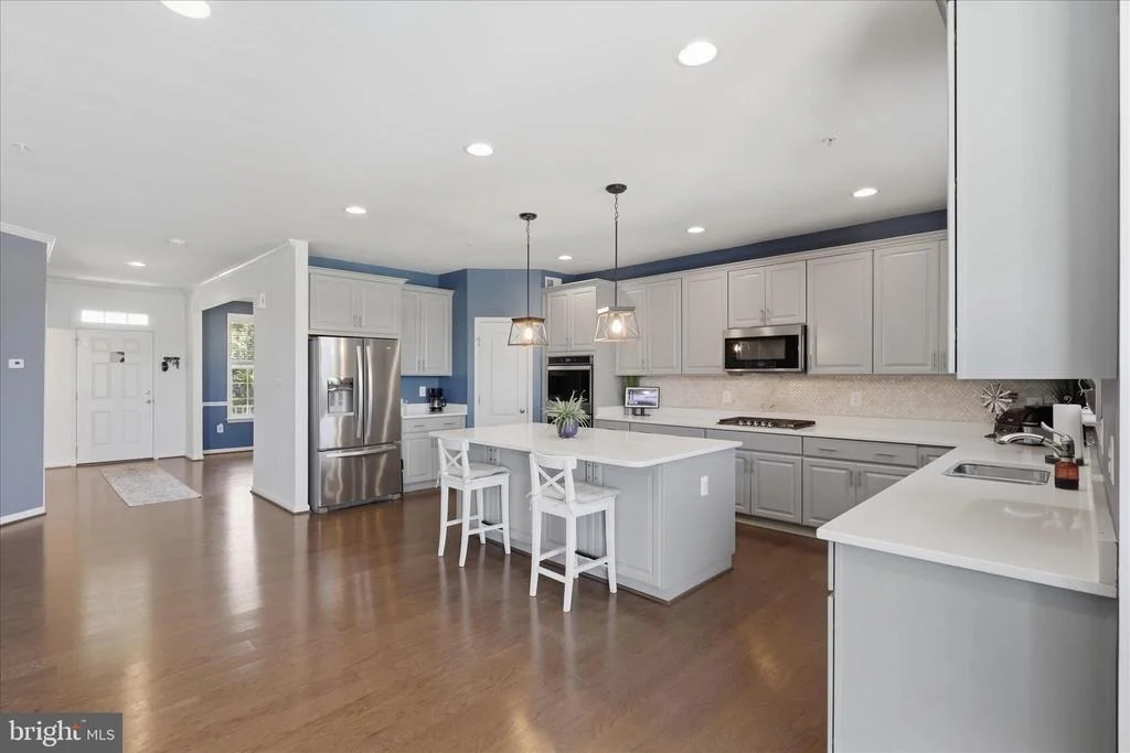 Photo of 9354 DRUMMAN DRIVE