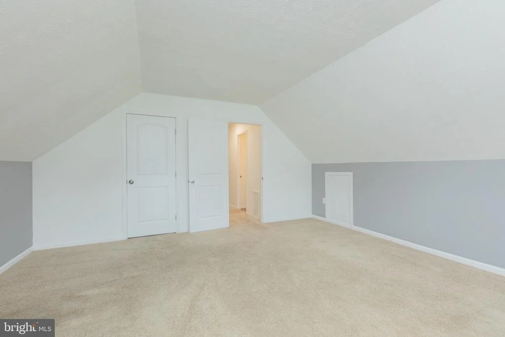 Photo of 706 UNIVERSITY DRIVE