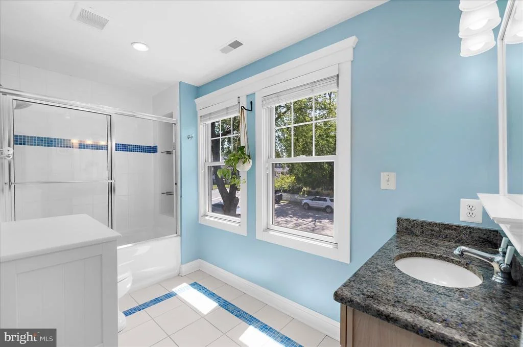 Photo of 302 ANNAPOLIS STREET