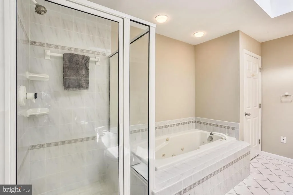 Photo of 19005 PLUMMER DRIVE