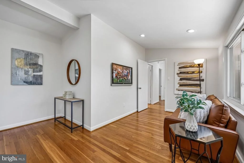 Photo of 300 GILSAN COURT