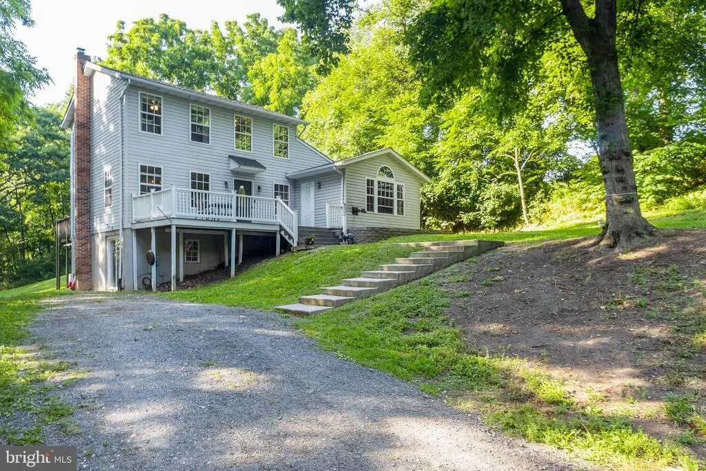 Photo of 3180 UNIONTOWN ROAD
