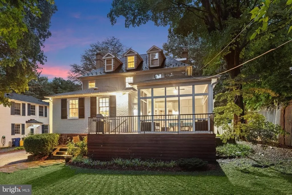 Photo of 210 NORTHFIELD PLACE