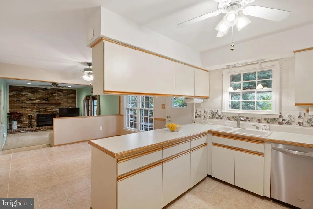 Photo of 19221 GATLIN DRIVE