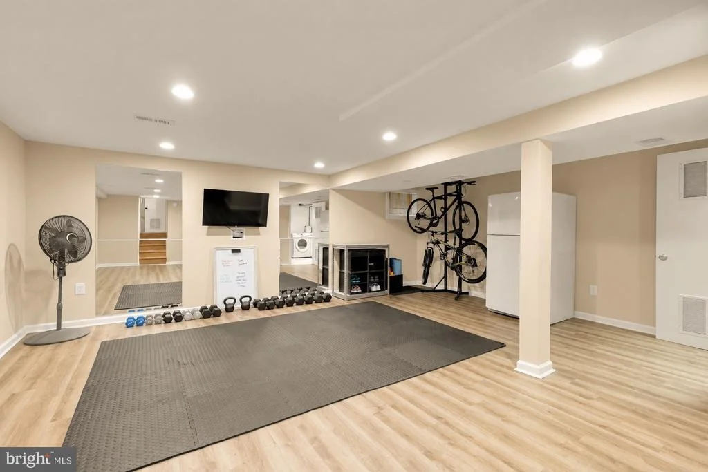 Photo of 1024 DEVERE DRIVE