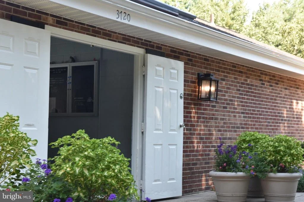 Photo of 3700 JOHN BARNES LANE