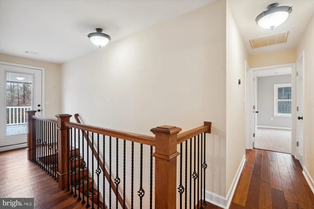 Photo of 5514 INVERCHAPEL ROAD