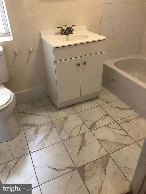 Photo of 516 MENTOR AVENUE