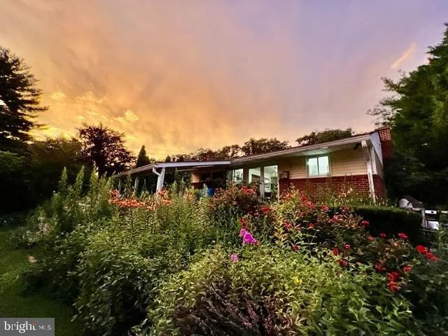 Photo of 803 JOPPA ROAD W