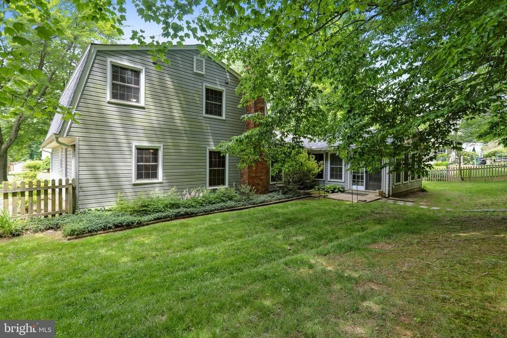 Photo of 14045 BREEZE HILL LANE