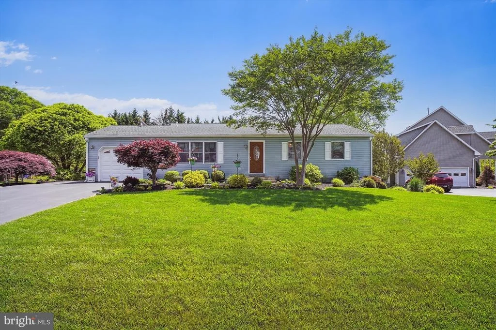 Photo of 24824 SHOWBARN CIRCLE