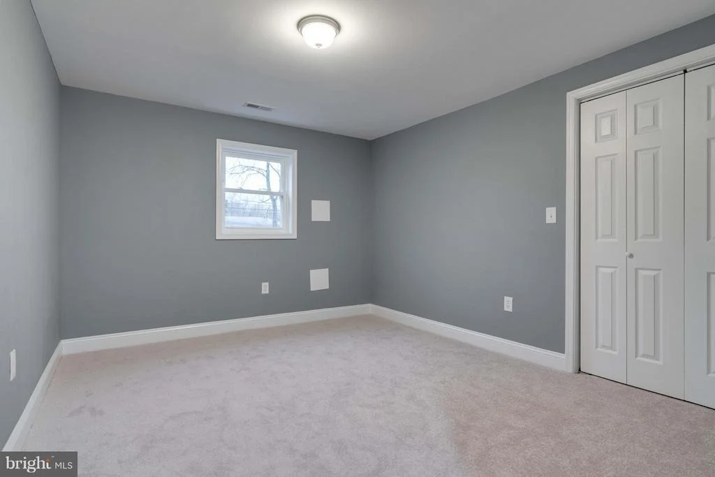 Photo of 7405 WALKER MILL ROAD