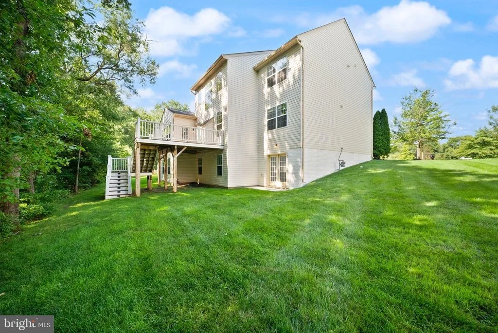 Photo of 9405 LOMAX FOREST DRIVE