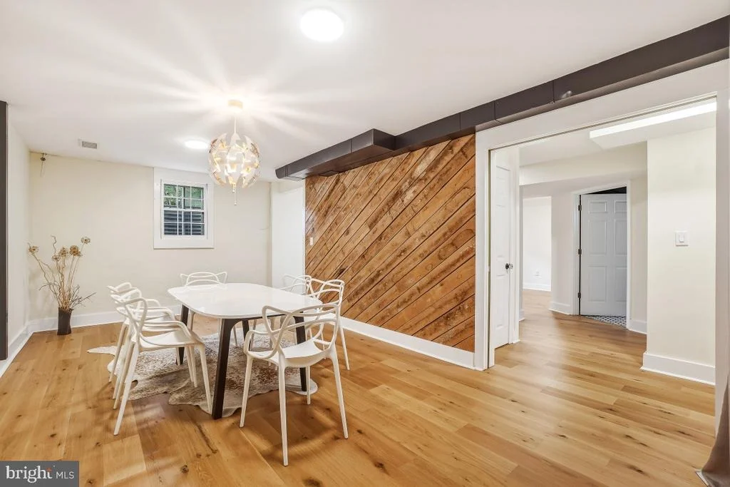 Photo of 307 INDIAN SPRING DRIVE