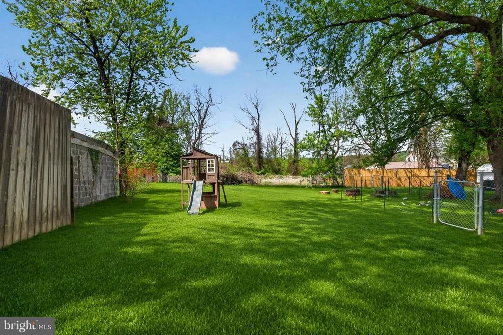 Photo of 1406 WALNUT AVENUE