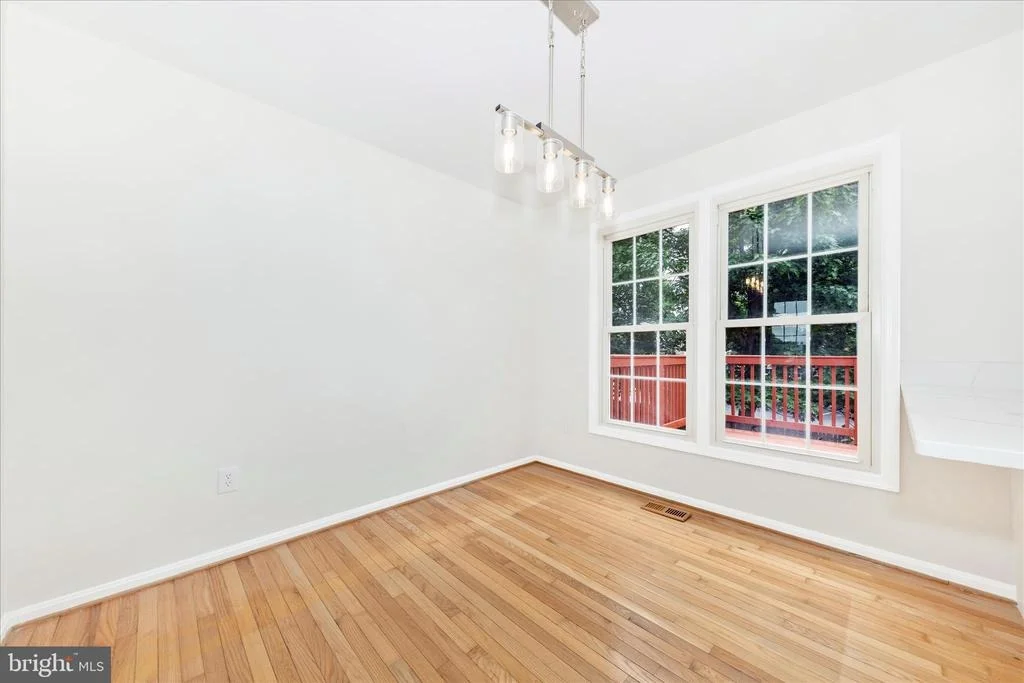 Photo of 176 STONEYBROOK COURT