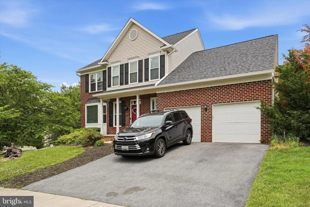Photo of 2402 SHAKER LANE