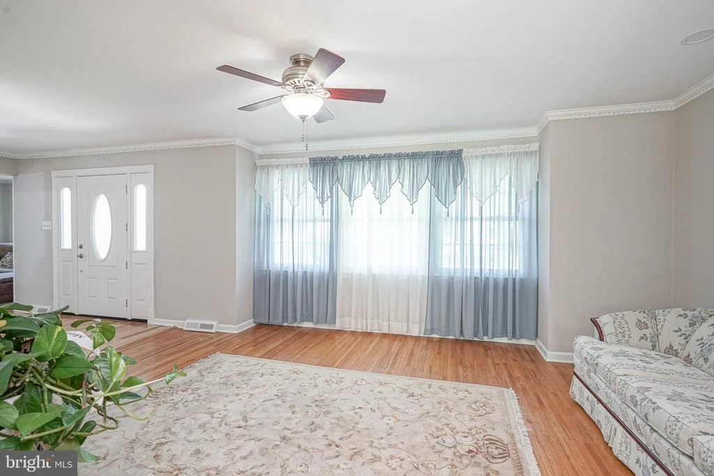 Photo of 1237 HEARTWOOD DRIVE
