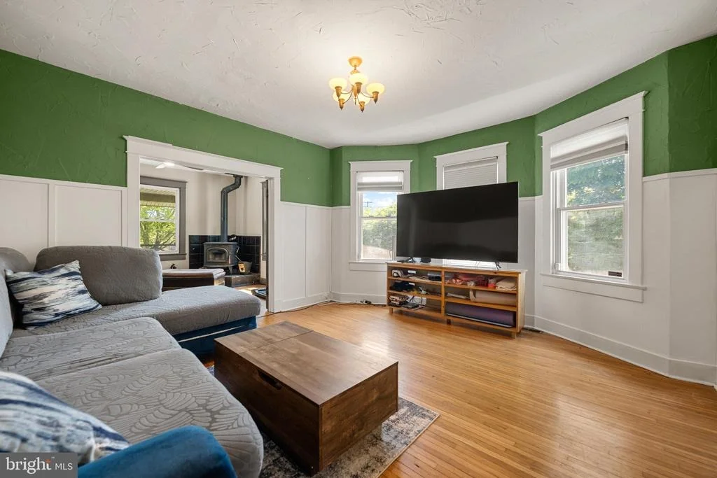 Photo of 27412 RIDGE ROAD