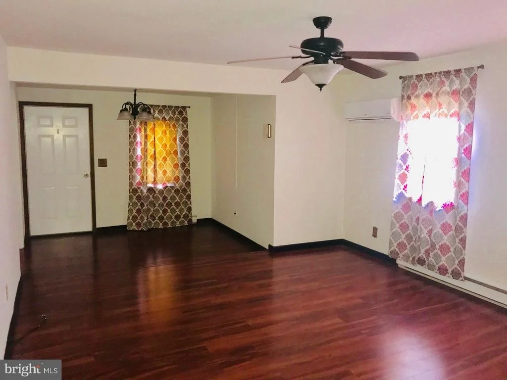 Photo of 1495 DINAHS CORNER ROAD