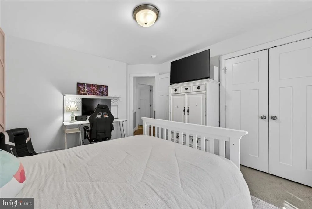 Photo of 844 MANCHESTER ROAD