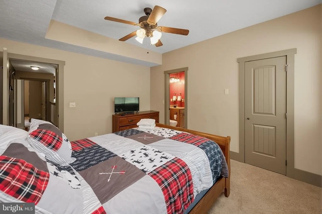 Photo of 110 NORTHLAKE DRIVE