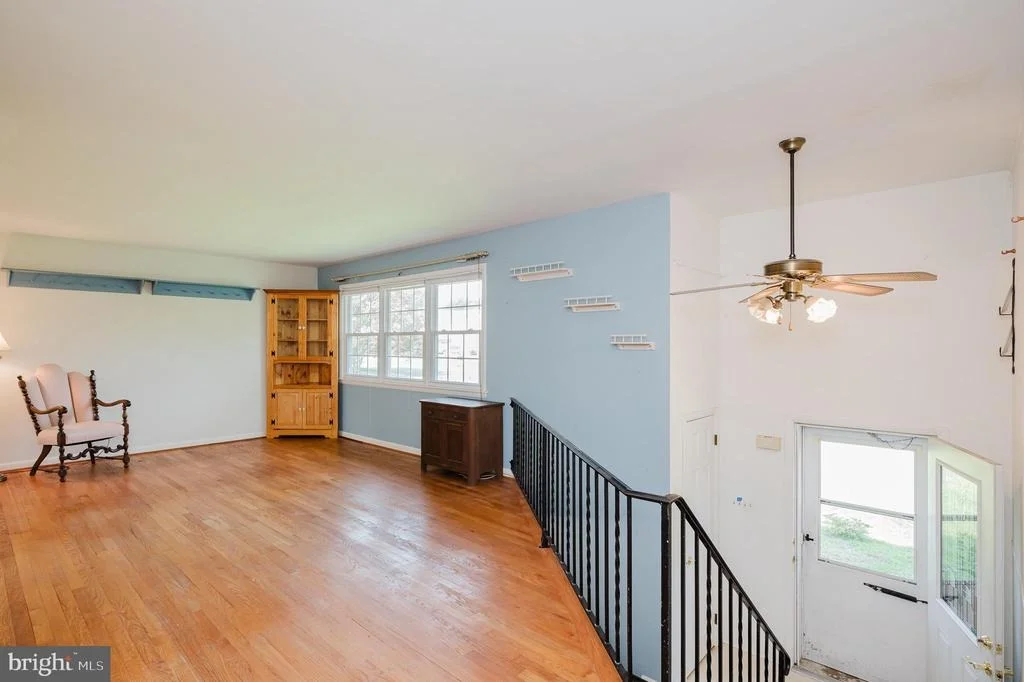 Photo of 1306 GRANDVIEW COURT