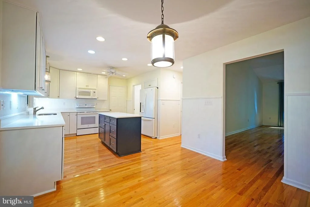 Photo of 72 GAINSBOROUGH DRIVE
