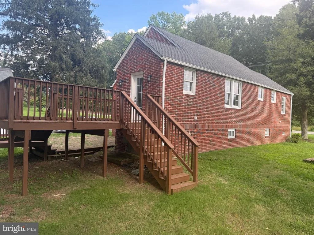 Photo of 10516 BIRD RIVER ROAD